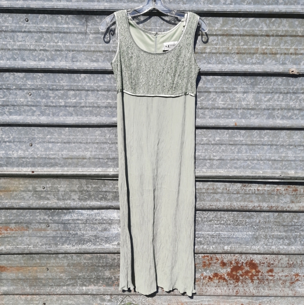 Vintage Sleeveless Crinckle Pleated Maxi Empire Shift Dress - Picture 4 of 11